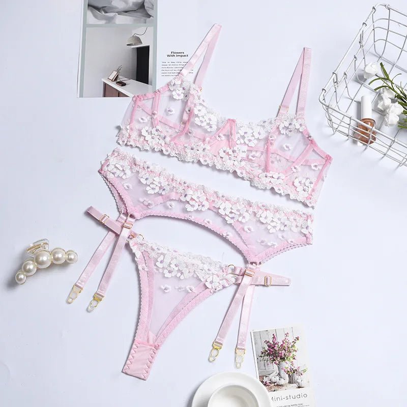 Erocult- Lingerie Set - Flirty Flowers -Lingerie Set