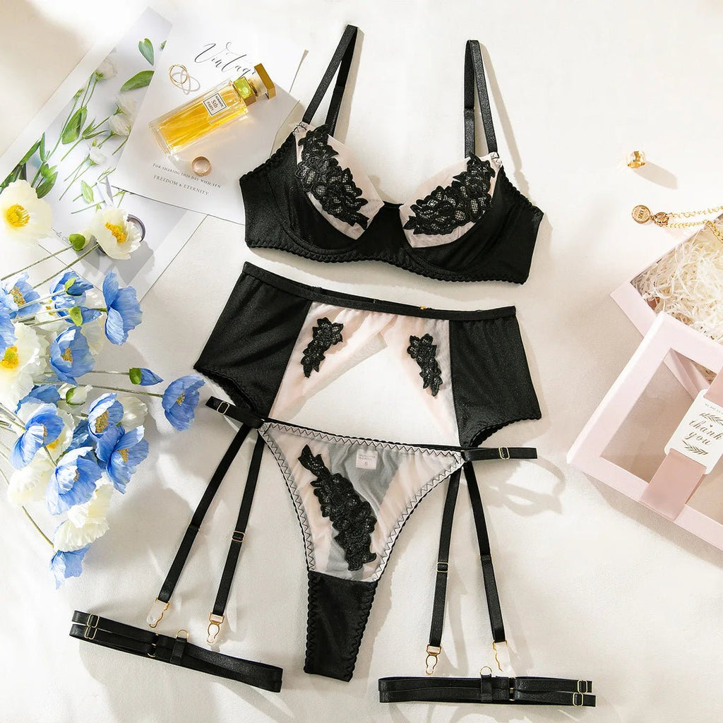 Erocult - Lingerie Set - Floral Lace - 